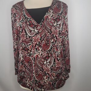 Briggs New York  Red & Black Paisley V-Neck Top
